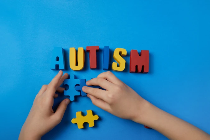 Persona con autismo o persona autistica Un approfondimento sul linguaggio inclusivo